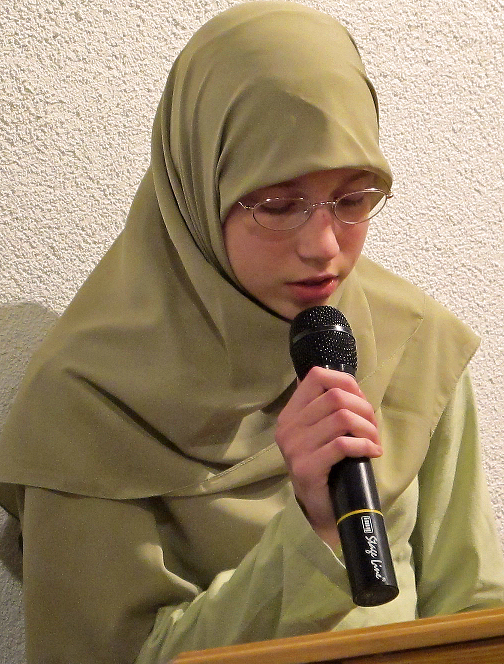 Hijab-Verbot verfassungswidrig: Islamischer Zentralrat begrüsst Entscheid der Regionalen Schulaufsicht Sargans im Kanton St. Gallen im Rekurs von Enisa Catic