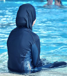 Verwaltungsgericht: Muslimische Schwimm-Verweigerer zu Recht gebüsst