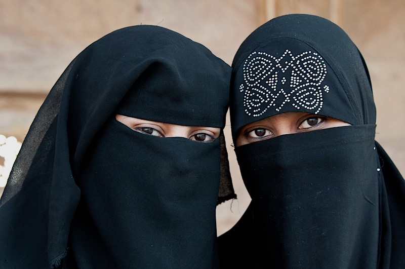 «Runter mit den Masken!» Ständerat berät am Montag über Freysingers Niqab-Verbots Motion